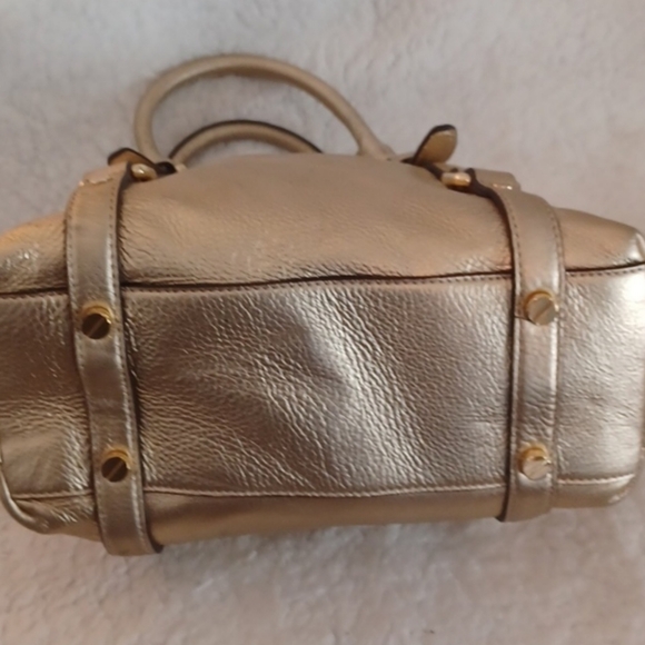 Michael Kors gold purse - Picture 4 of 8